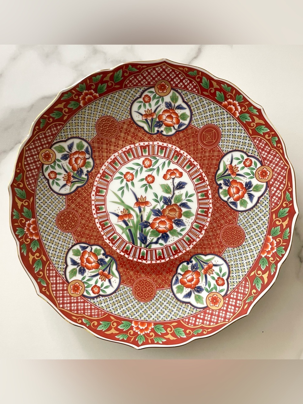 Vintage Japanese Scalloped Imari Porcelain Serving Plate